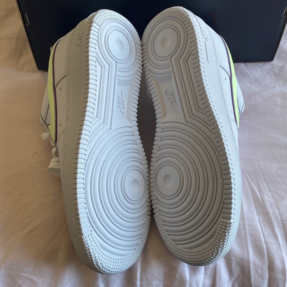 Womens Air force 1 Easter new! - Picture 5 of 6